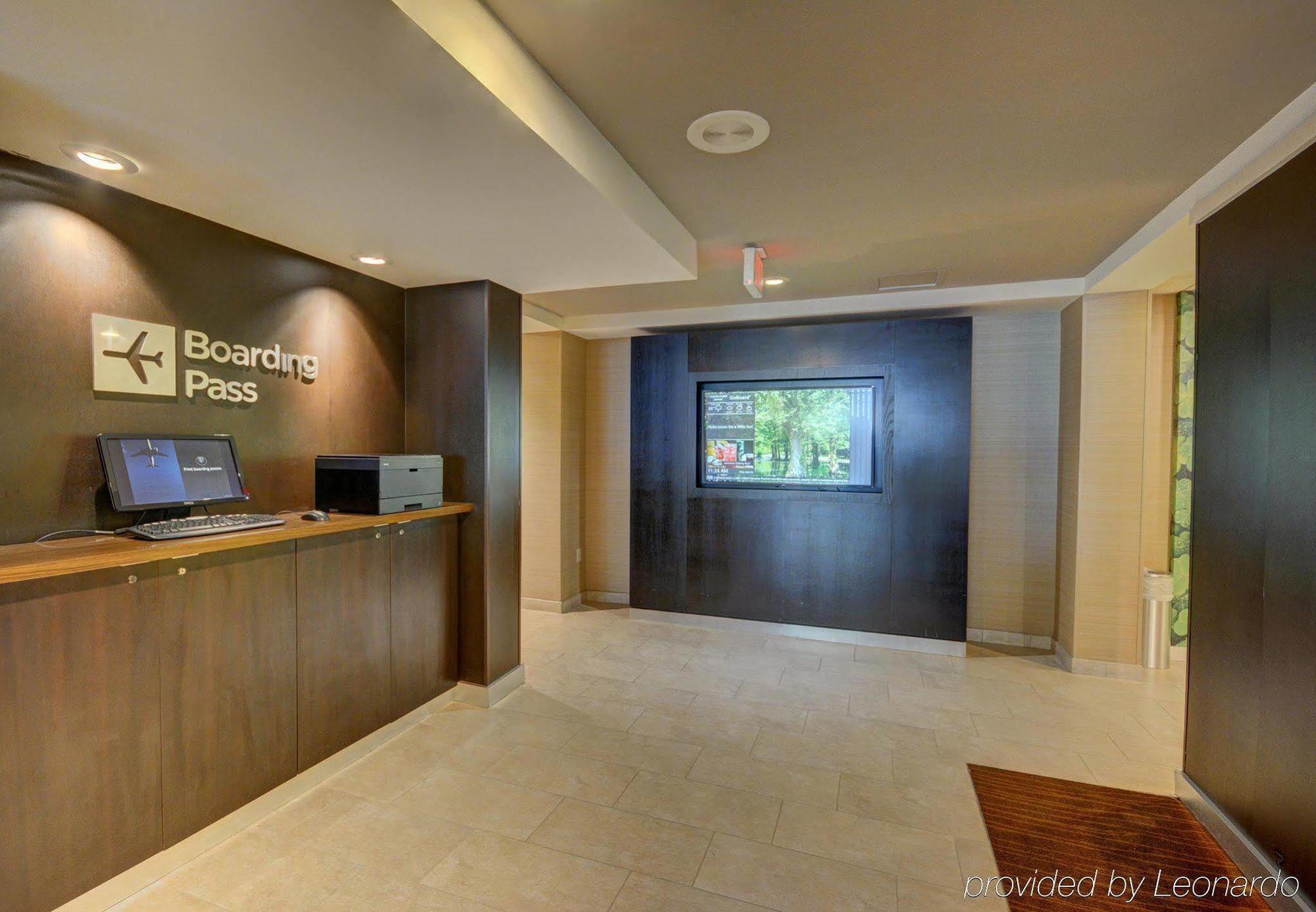 Courtyard Lafayette Airport Hotel Exterior foto